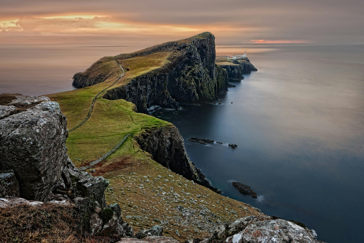 Discover London and Scotland 9 Days / 8 Nights