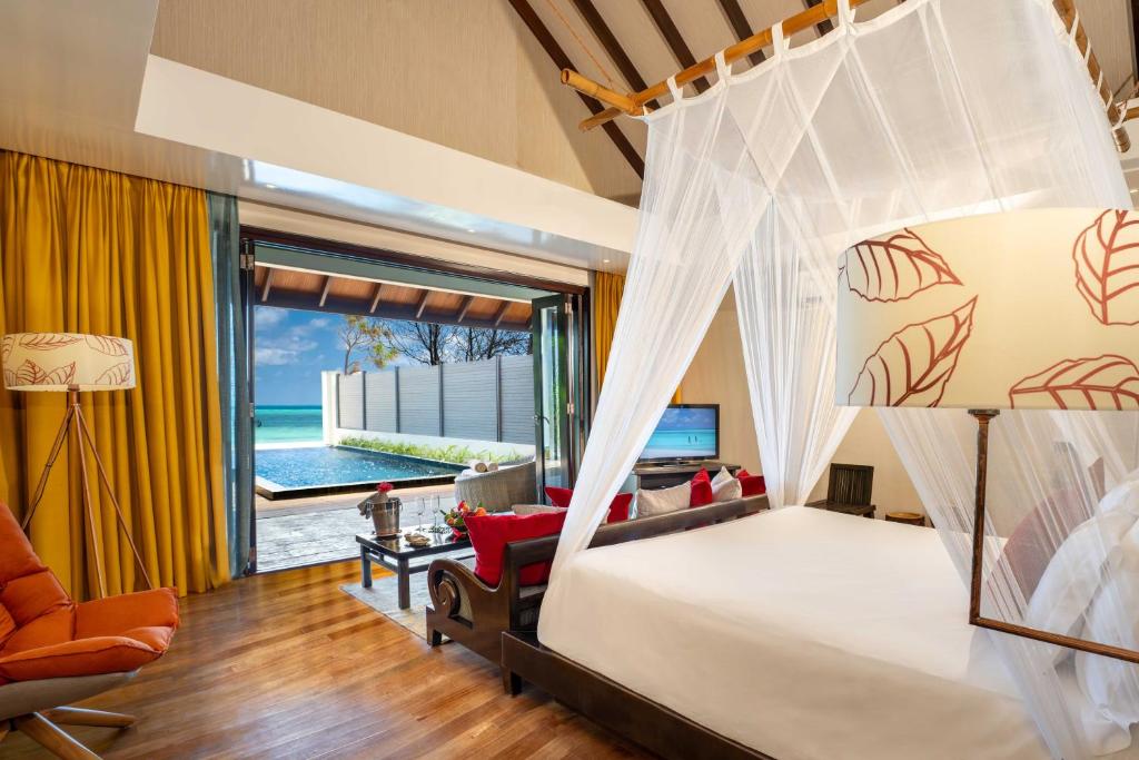 Atmosphere Kanifushi Maldives 5* - 3 Nights